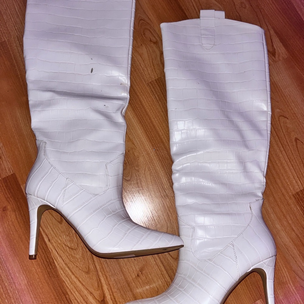 ShuShop Croc-Embossed White Heeled Boots